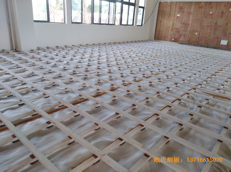 云南倪家營(yíng)第三小學(xué)籃球館體育地板安裝案例1