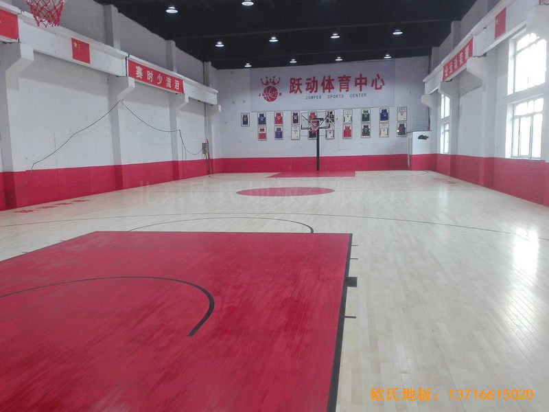 吉林琿春躍動體育中心運(yùn)動地板安裝案例4