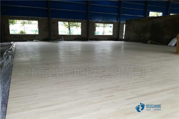 學校籃球場館木地板生產(chǎn)工藝2