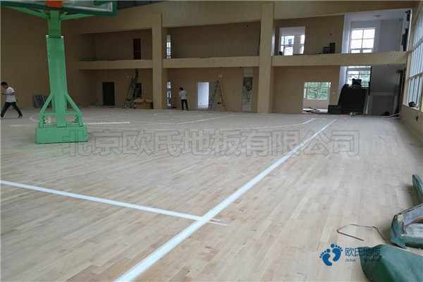 學校籃球場館木地板輔設3
