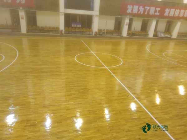 體育運(yùn)動木地板廠家哪家好2